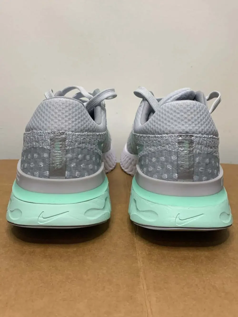 Nike Infinity React 3 Women's Road Running Shoes, Size 10, DD3024 007